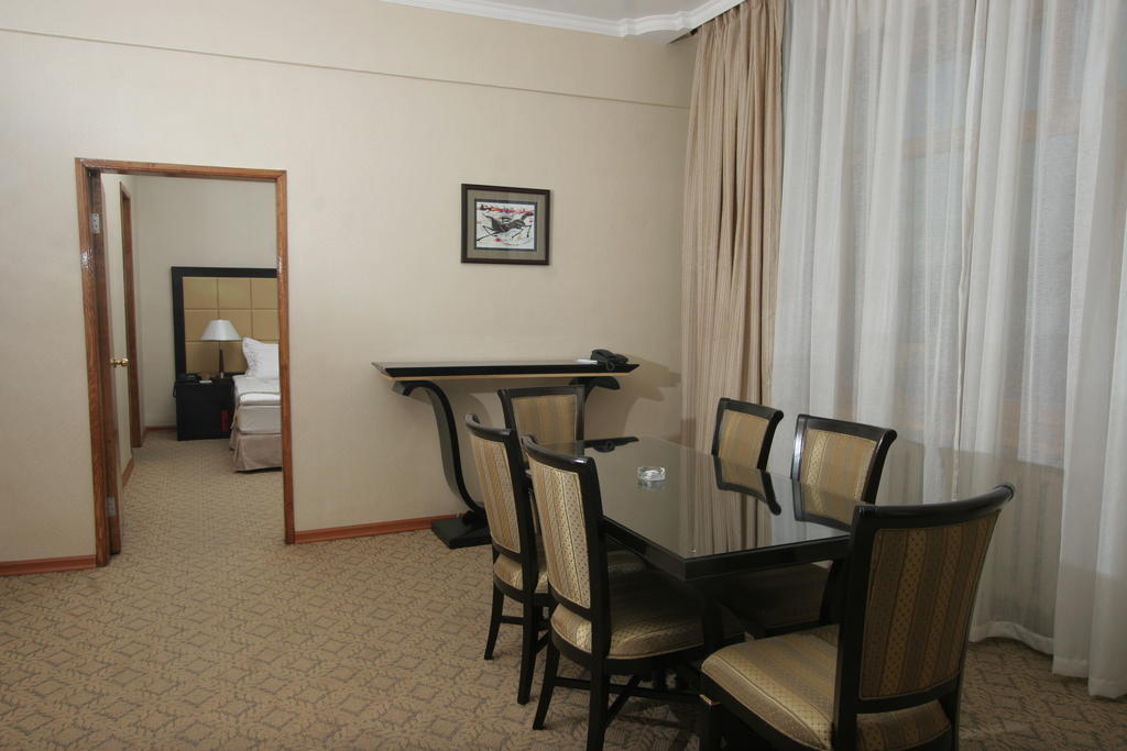 Ulaanbaatar Hotel Номер фото
