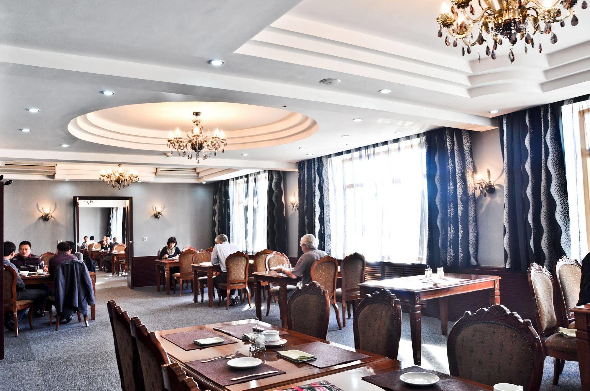 Ulaanbaatar Hostel Экстерьер фото