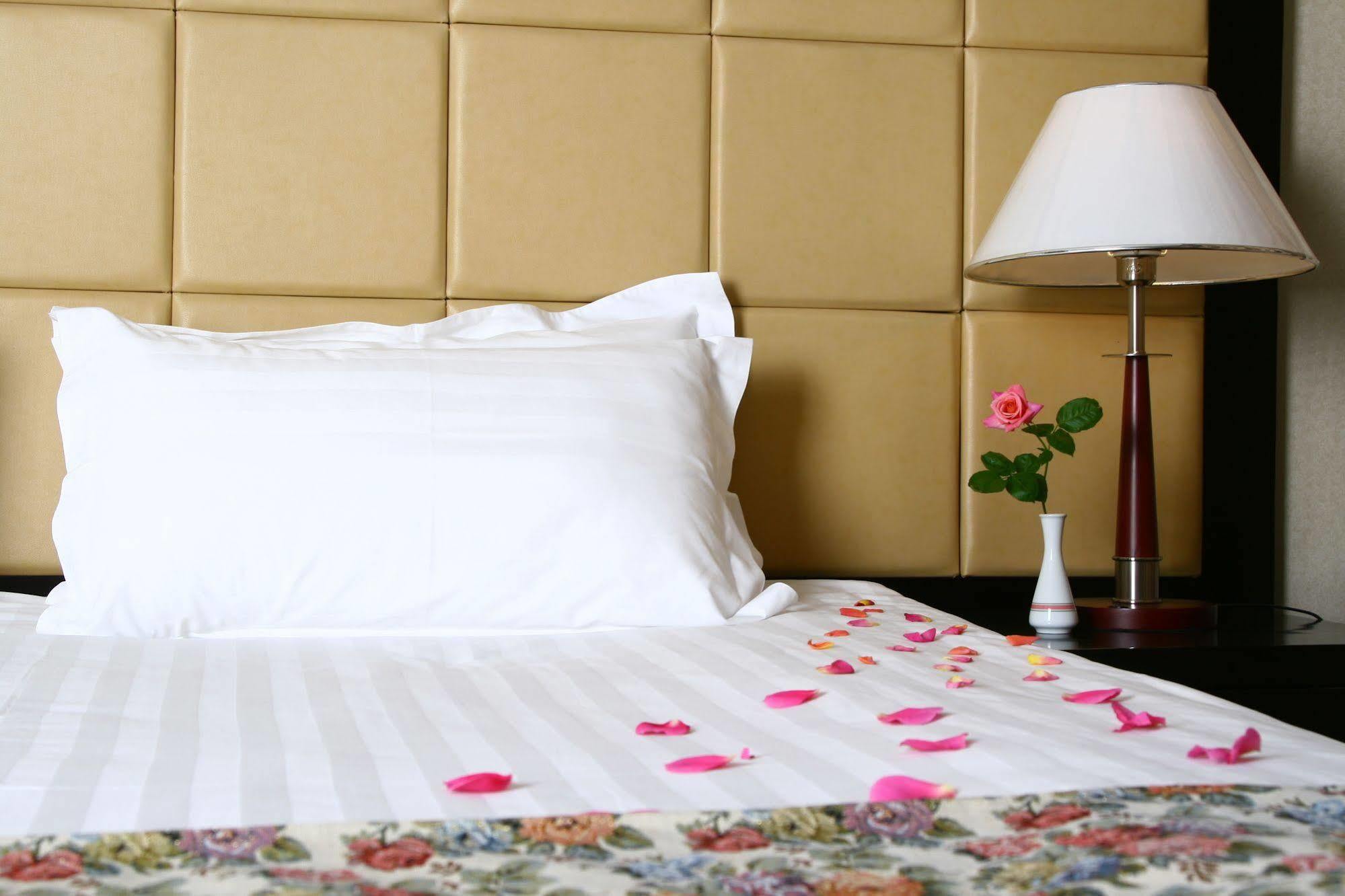 Ulaanbaatar Hostel Экстерьер фото