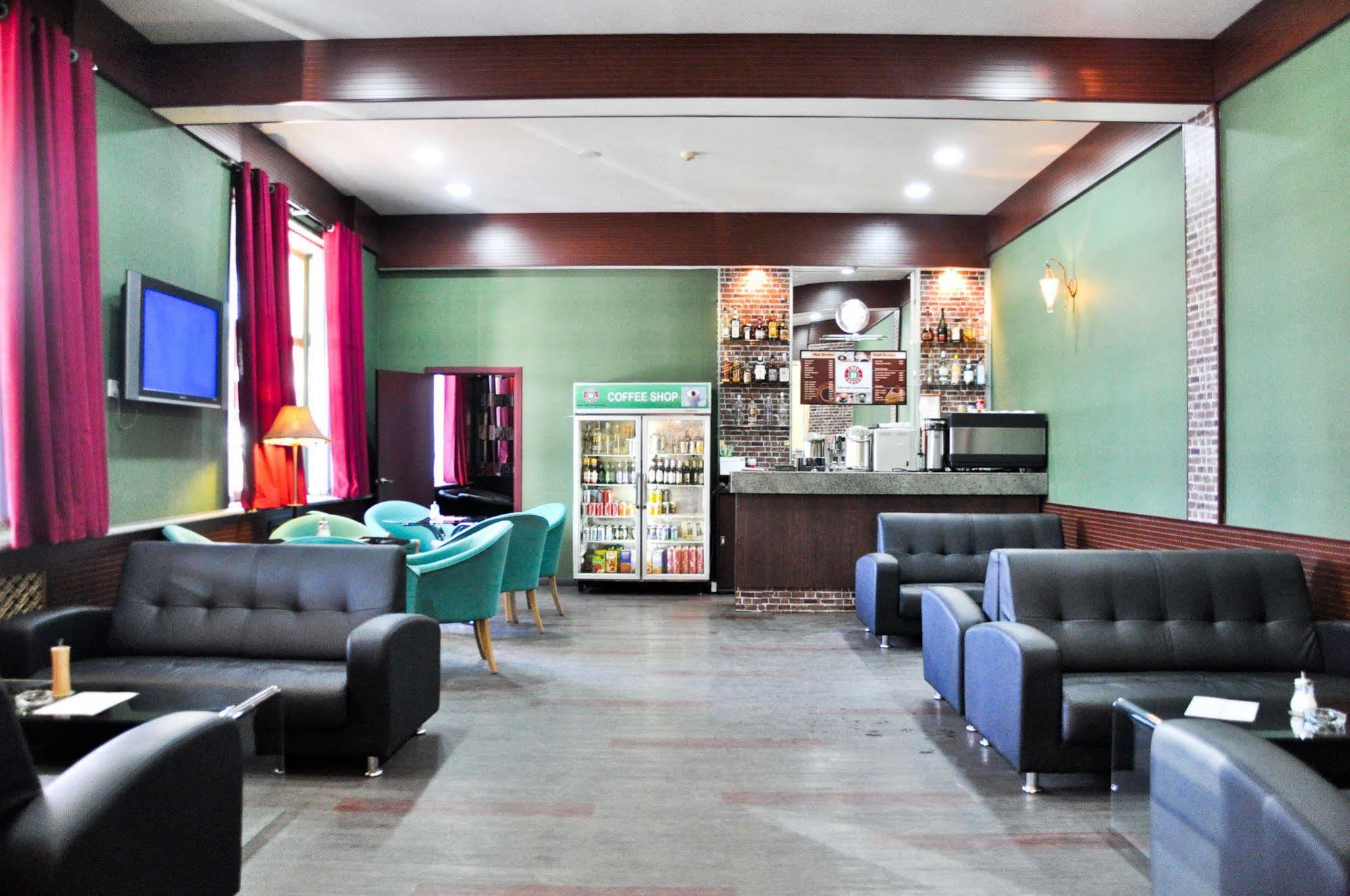 Ulaanbaatar Hostel Экстерьер фото