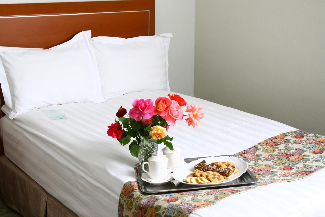 Ulaanbaatar Hostel Экстерьер фото